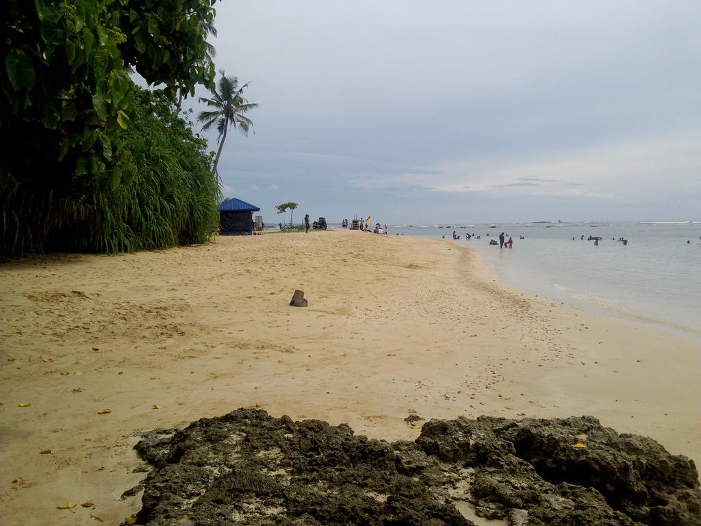 Sayuri Beach Hotel Matara Exterior photo