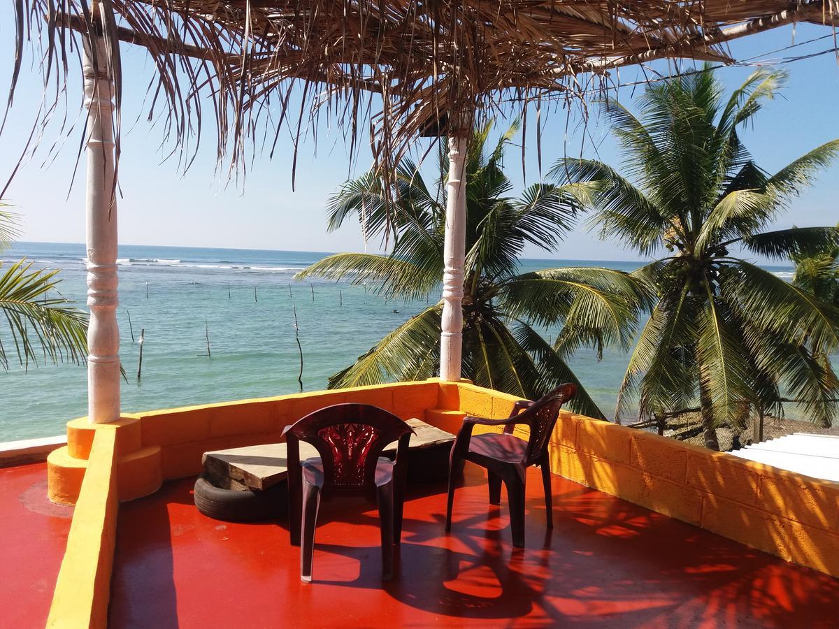 Sayuri Beach Hotel Matara Exterior photo
